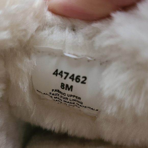 Minnetonka Plush Lined Brown Women's Slippers - Picture 7 of 8